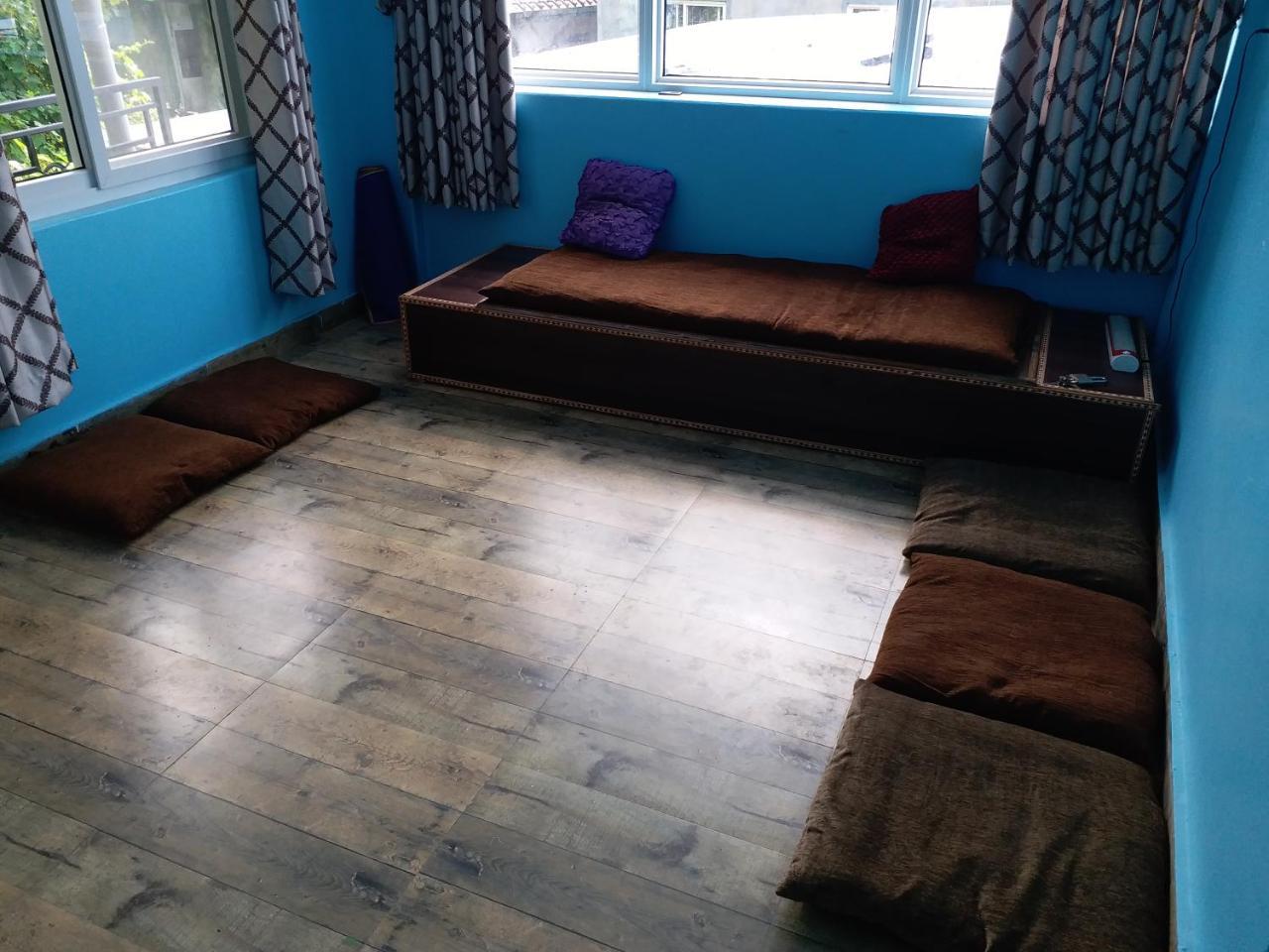 Bickey'S Homestay Pokhara Esterno foto
